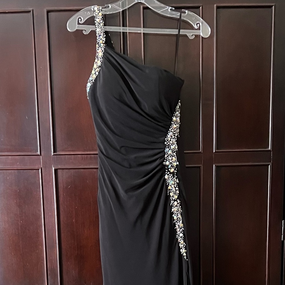 Dancing Queen Formal Dress with Sequins Detail - Color Black Size XS